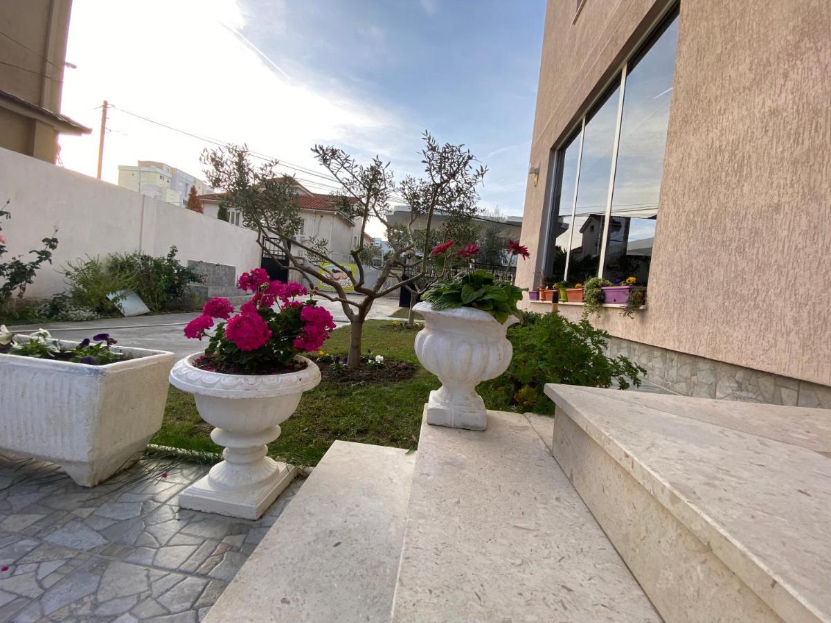 Villa Dedej Durrës 外观 照片